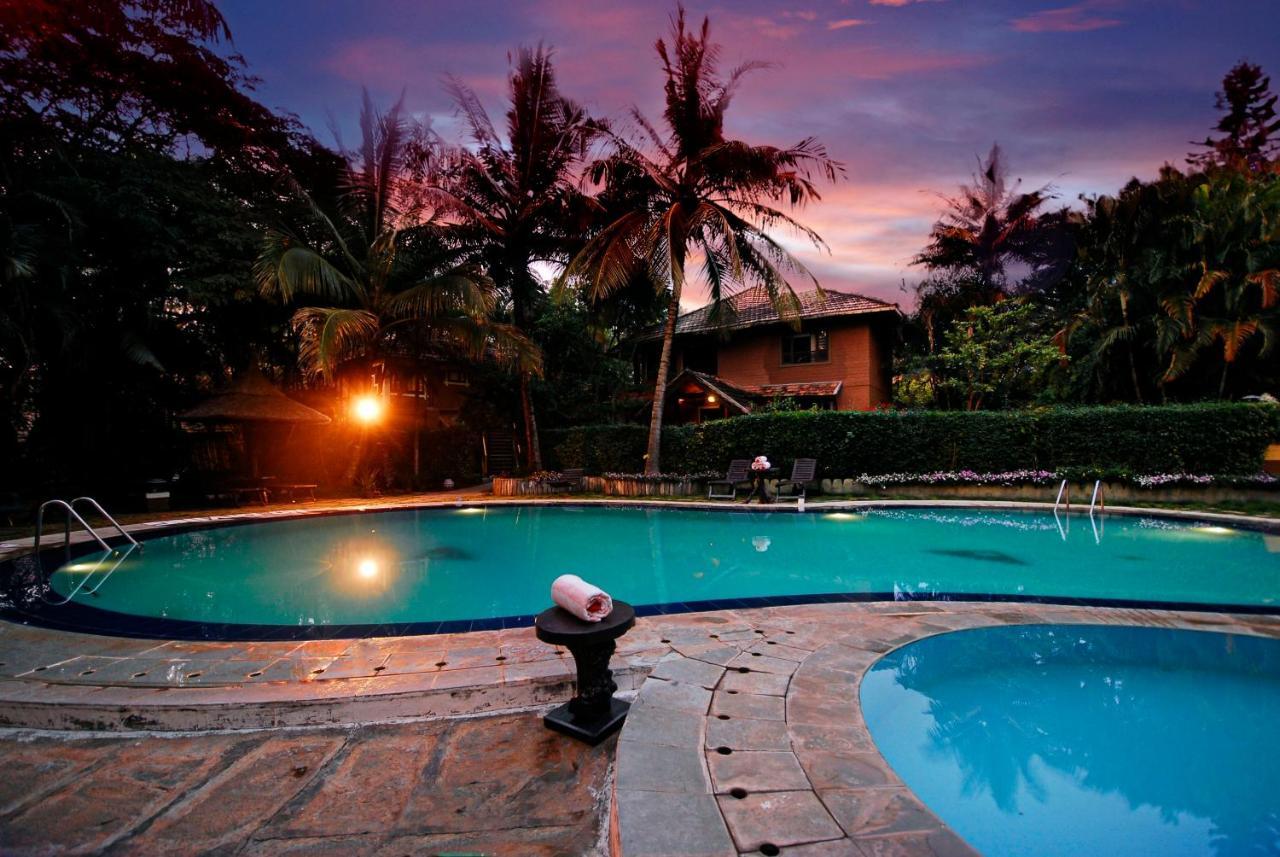 Hoysala Village Resort Хасан Екстериор снимка