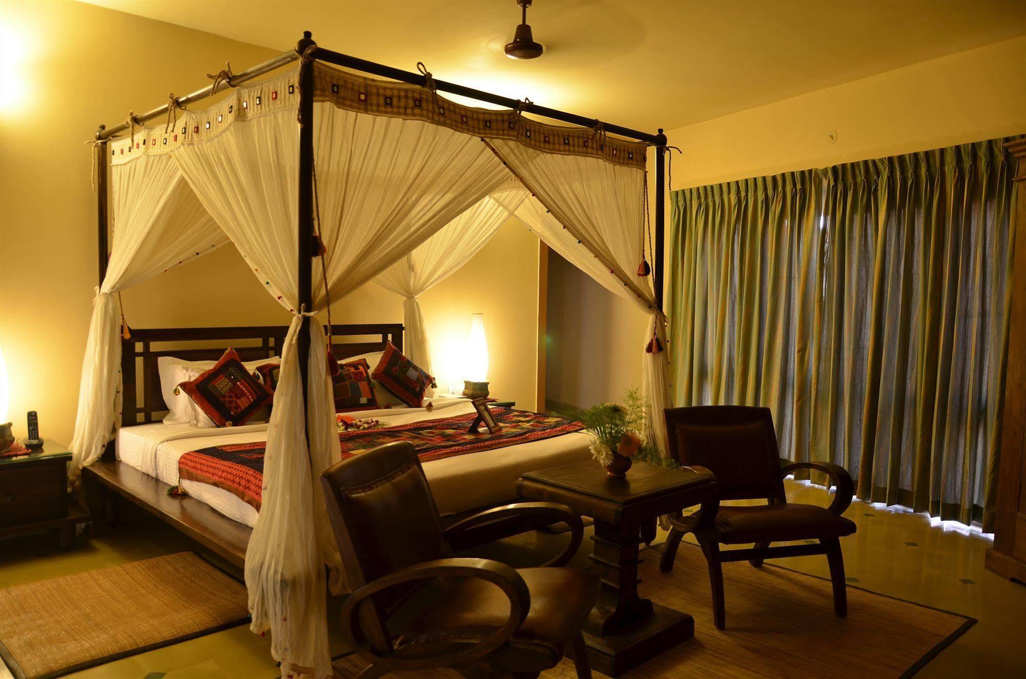 Hoysala Village Resort Хасан Екстериор снимка
